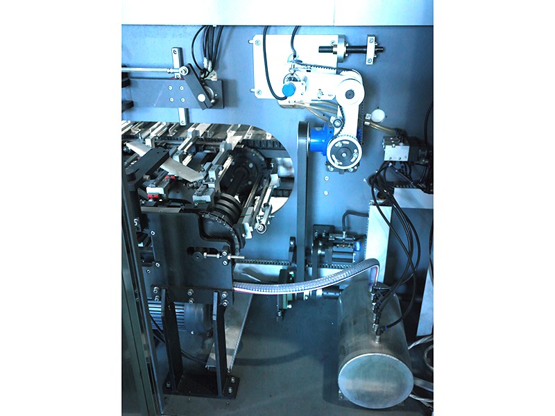 连续式高速装盒机真空系统采用德国贝克